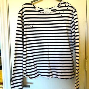 B&W Stripe sweatshirt
